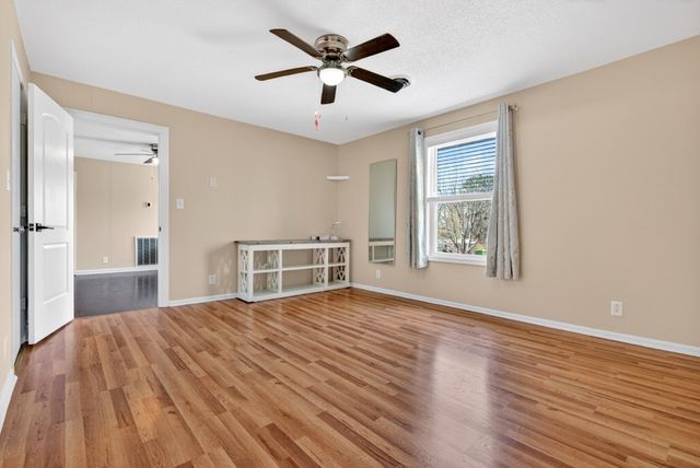1287 Jostin Dr, Clarksville, TN 37040