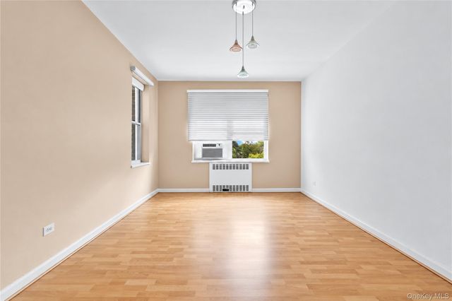 67-38 108th Street B52, Forest Hills, NY 11375