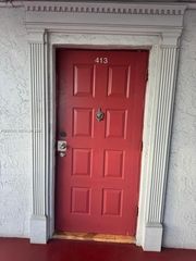 4140 NW 44th Ave 413, Lauderdale Lakes, FL 33319