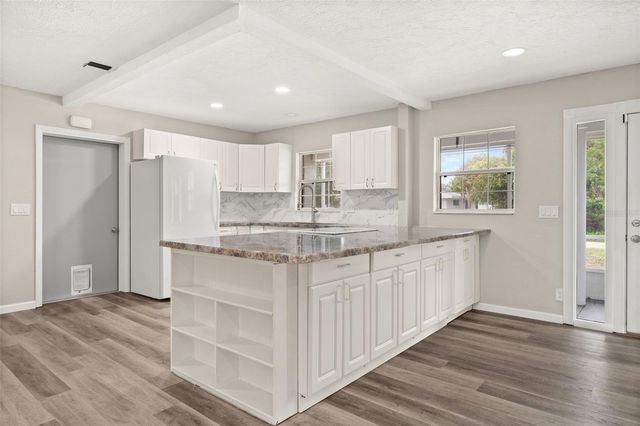 5929 MURDOCK AVENUE, Sarasota, FL 34231