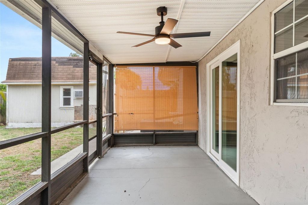 Image 43 of property listing at 5929 MURDOCK AVENUE, Sarasota, FL 34231