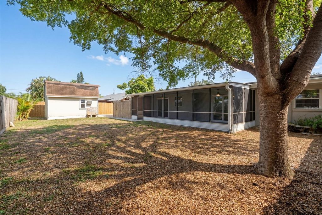 Image 44 of property listing at 5929 MURDOCK AVENUE, Sarasota, FL 34231