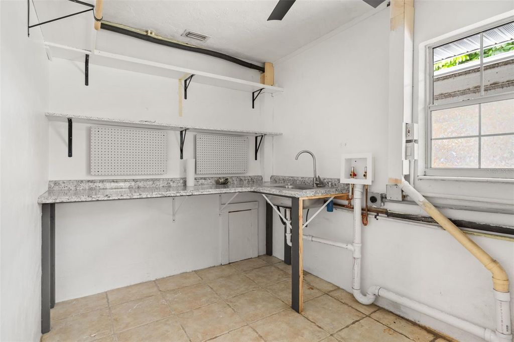 Image 49 of property listing at 5929 MURDOCK AVENUE, Sarasota, FL 34231