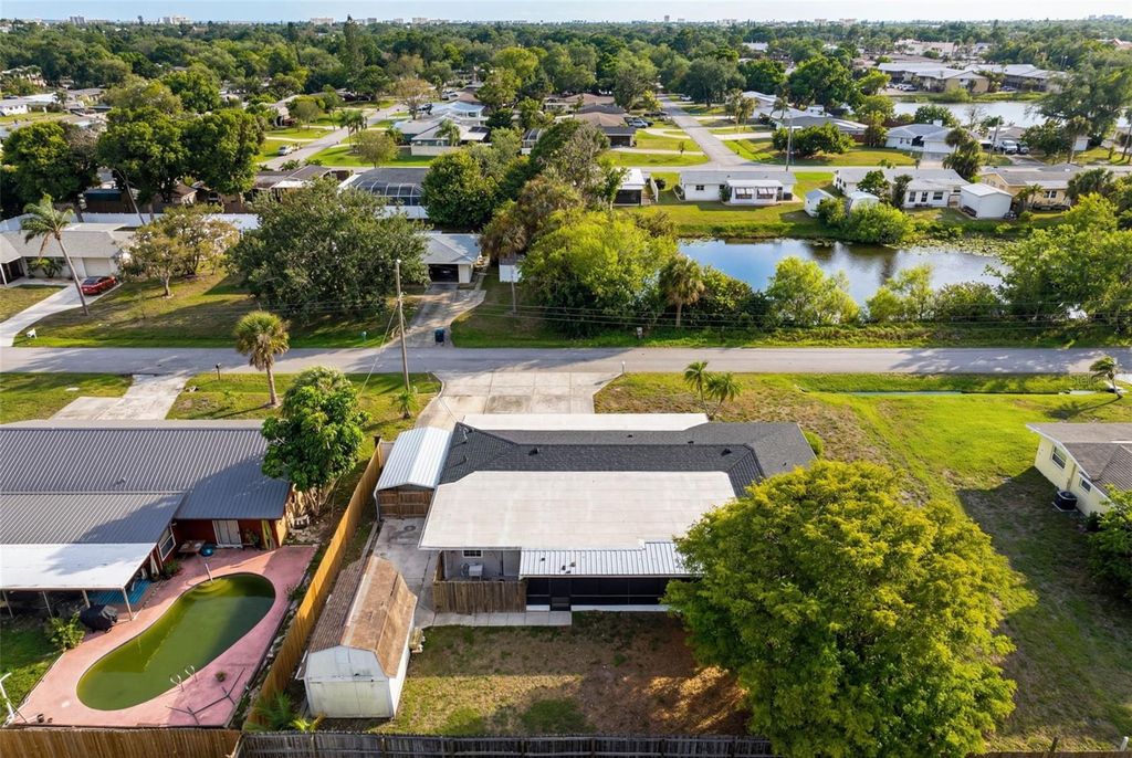 Image 58 of property listing at 5929 MURDOCK AVENUE, Sarasota, FL 34231