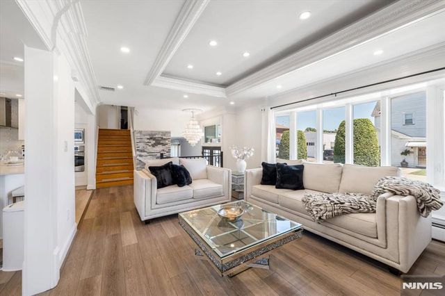 535 Willow Avenue, Lyndhurst, NJ 07071