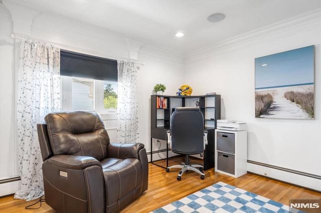 535 Willow Avenue, Lyndhurst, NJ 07071