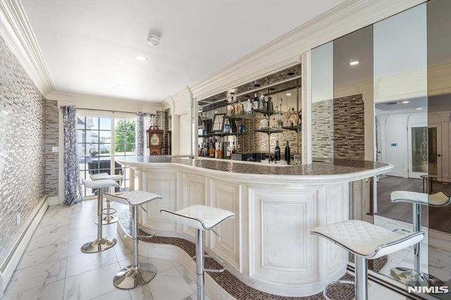 535 Willow Avenue, Lyndhurst, NJ 07071