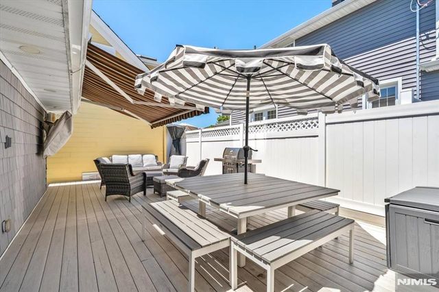 535 Willow Avenue, Lyndhurst, NJ 07071