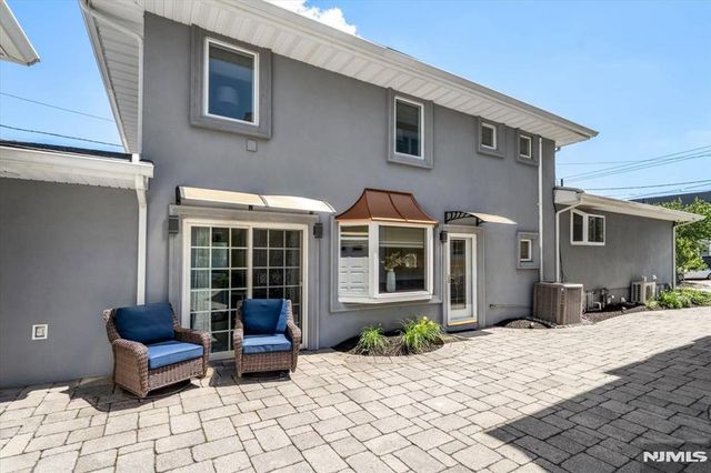 535 Willow Avenue, Lyndhurst, NJ 07071