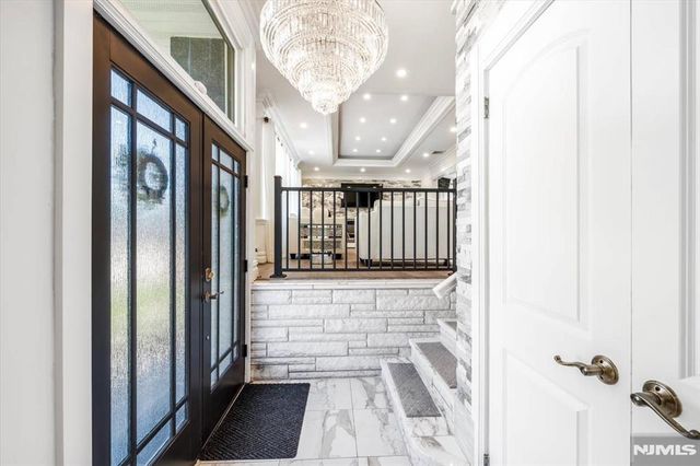 535 Willow Avenue, Lyndhurst, NJ 07071