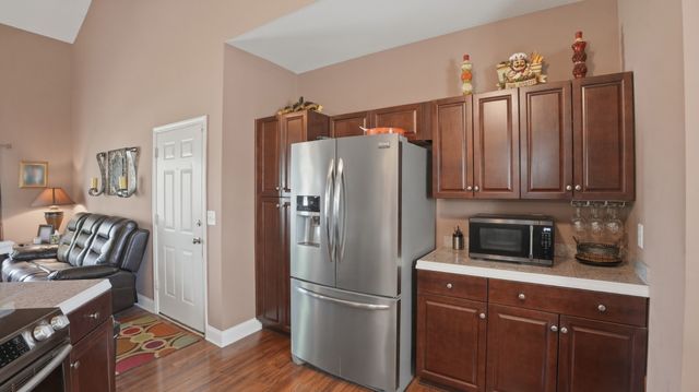 3207 Meadowhill Dr, Murfreesboro, TN 37130