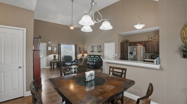 3207 Meadowhill Dr, Murfreesboro, TN 37130