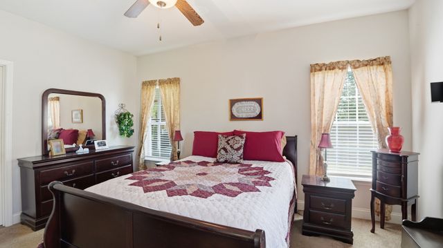3207 Meadowhill Dr, Murfreesboro, TN 37130