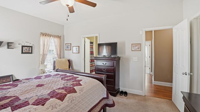 3207 Meadowhill Dr, Murfreesboro, TN 37130