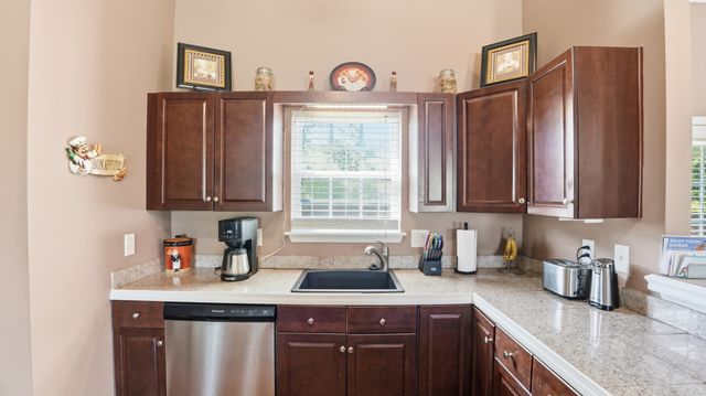 3207 Meadowhill Dr, Murfreesboro, TN 37130