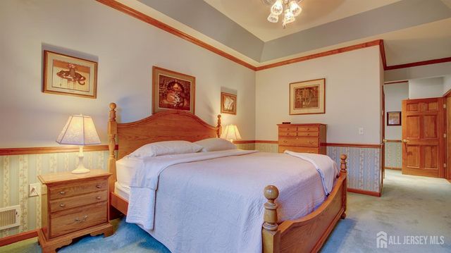 19 Republic Row, Franklin, NJ 08873