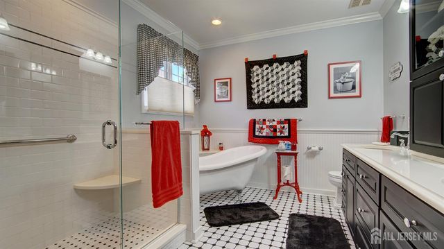 19 Republic Row, Franklin, NJ 08873
