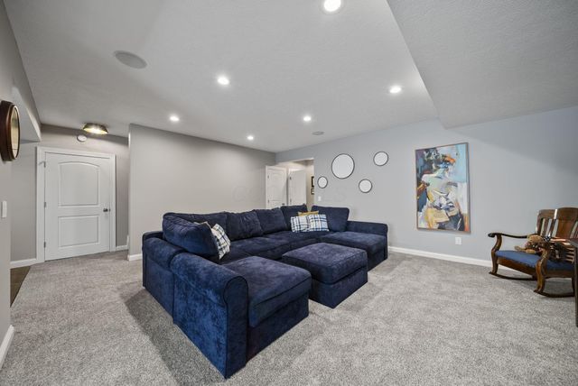 4914 Sheffield Way, Grove City, OH 43123