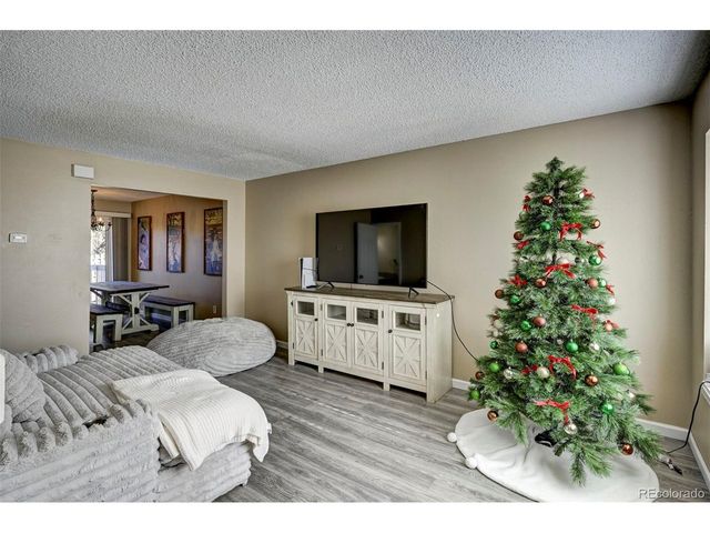 524 Shady Crest Cir, Colorado Springs, CO 80916