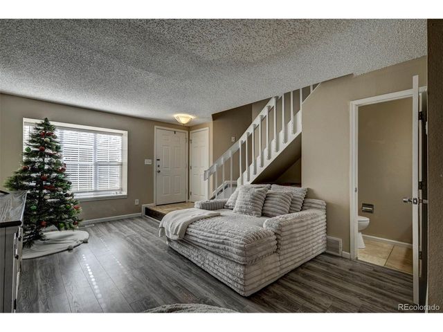 524 Shady Crest Cir, Colorado Springs, CO 80916