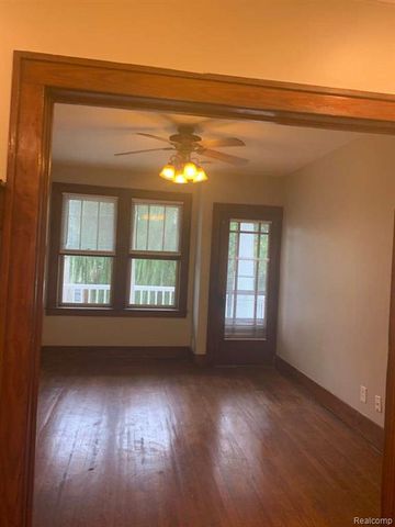 9459 Mitchell Street, Hamtramck, MI 48212