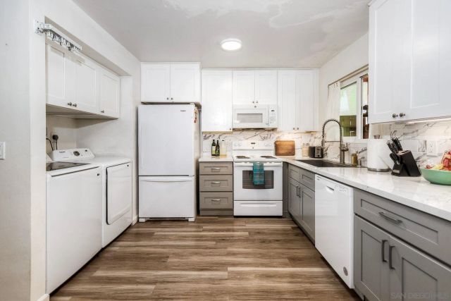 10029 Santana Ranch Lane, Santee, CA 92071