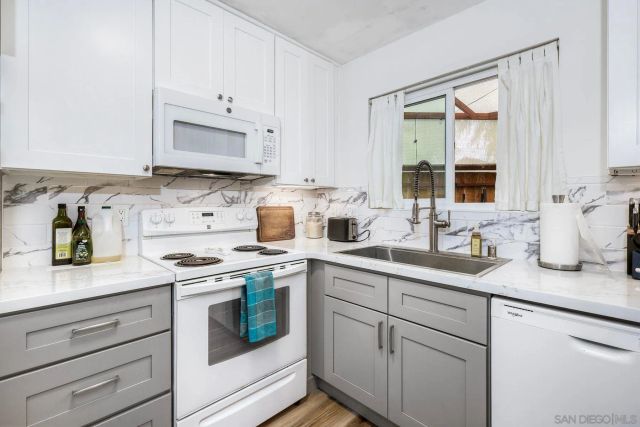 10029 Santana Ranch Lane, Santee, CA 92071