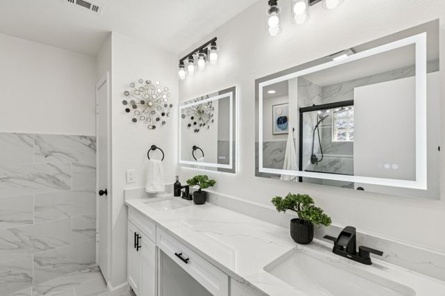 1020 Baxter Drive, Plano, TX 75025