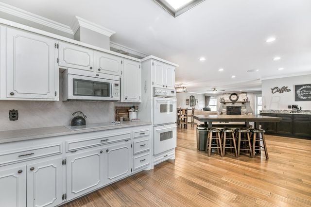 801 Arrah, Friona, TX 79035