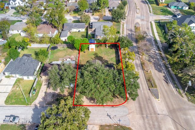 7402 Raton Street, Houston, TX 77055