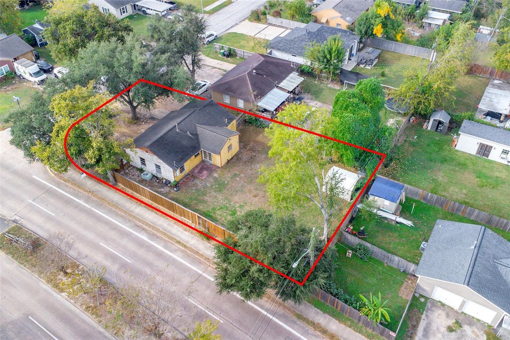 7402 Raton Street, Houston, TX 77055