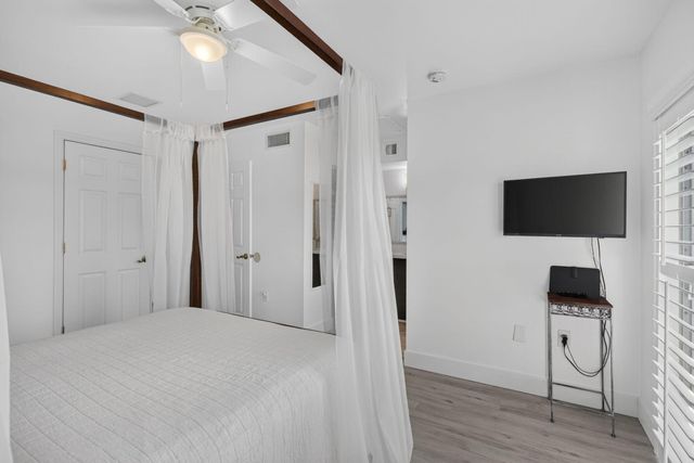 9730 NW 23rd Court 15, Pembroke Pines, FL 33024