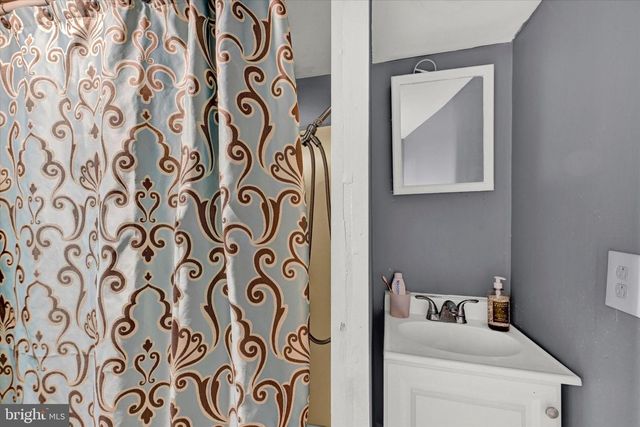 2310 ROBB ST, Baltimore, MD 21218