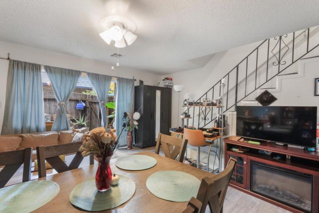 2416 W Turner Rd, Lodi, CA 95242