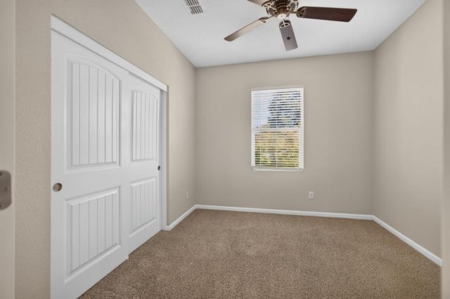 8048 Linda Isle Ln, Sacramento, CA 95831