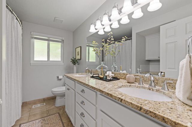 10427 N HIDDEN OAK DR, Highland, UT 84003