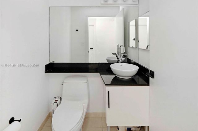 31 SE 5th St 3916, Miami, FL 33131