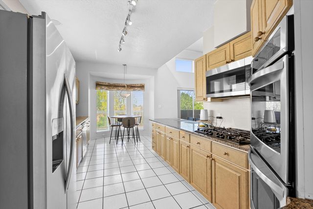 13928 Villa Sandia Place NE, Albuquerque, NM 87112