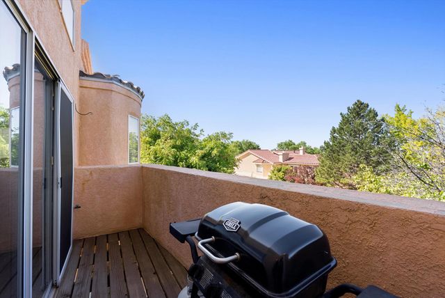 13928 Villa Sandia Place NE, Albuquerque, NM 87112