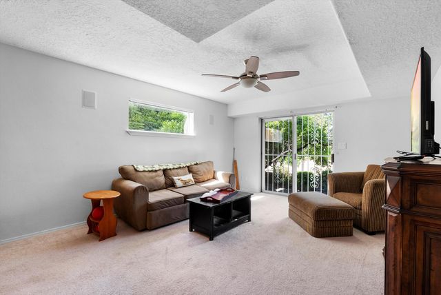 13928 Villa Sandia Place NE, Albuquerque, NM 87112