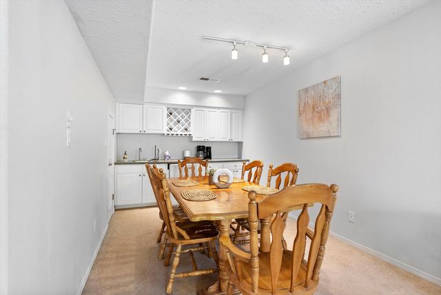 13928 Villa Sandia Place NE, Albuquerque, NM 87112