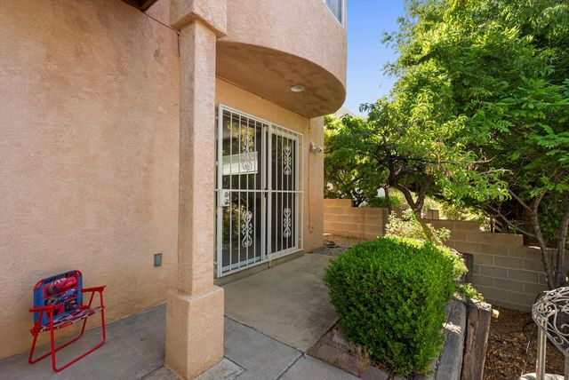 13928 Villa Sandia Place NE, Albuquerque, NM 87112