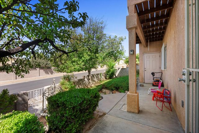 13928 Villa Sandia Place NE, Albuquerque, NM 87112