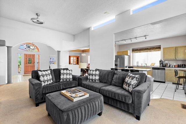 13928 Villa Sandia Place NE, Albuquerque, NM 87112