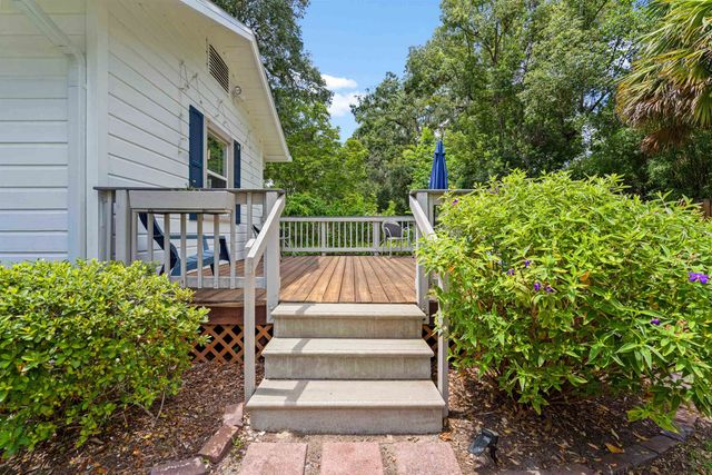 716 NE 10th Ave, Gainesville, FL 32601