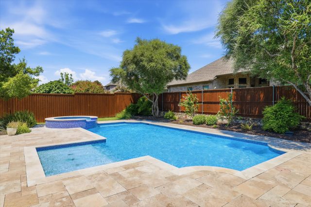 425 Waters Edge Way, Murphy, TX 75094