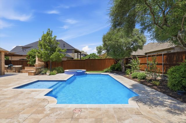 425 Waters Edge Way, Murphy, TX 75094