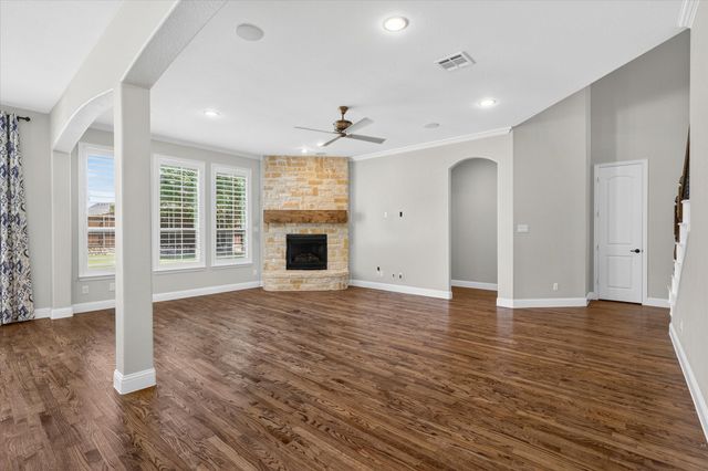 425 Waters Edge Way, Murphy, TX 75094
