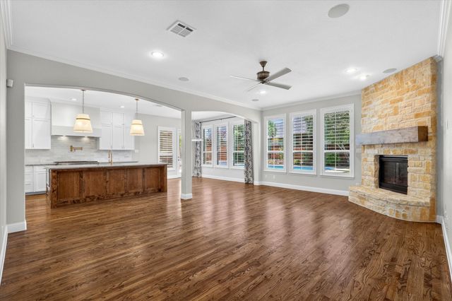 425 Waters Edge Way, Murphy, TX 75094