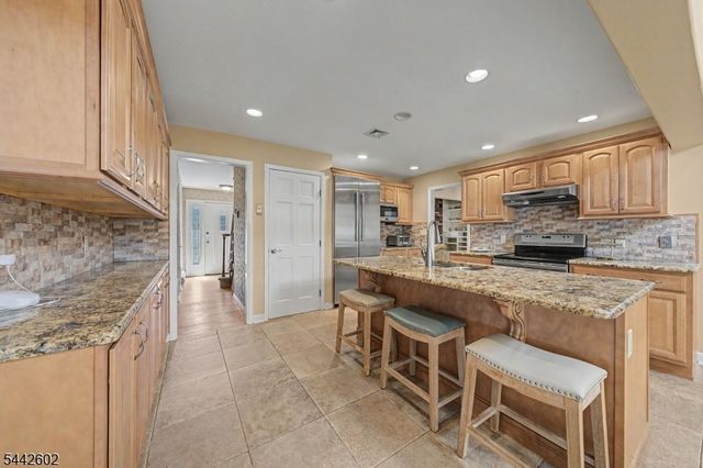 121 Pearl St, New Providence Boro, NJ 07974